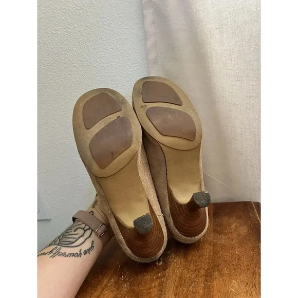 Y2K 2000s Mudd Shoes 8 Kitten Heel Moccasin Tan Suede Leather Slip On Pumps Boho - Picture 7 of 12